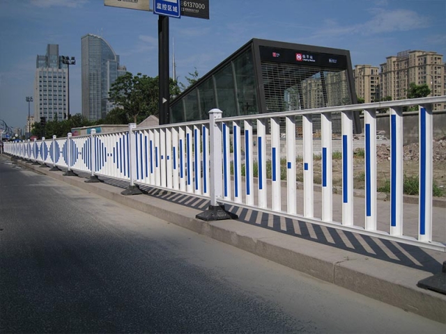 道路护栏网工程